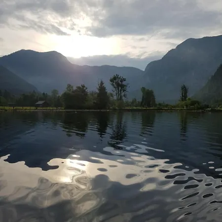 Seeblick Krippenstein * Όμπερτραουν